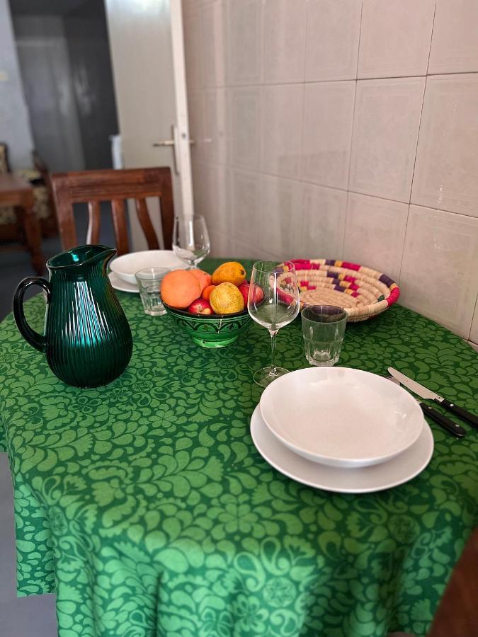 Bed & Breakfast In Designer Appartement Casablanca Bagian luar foto
